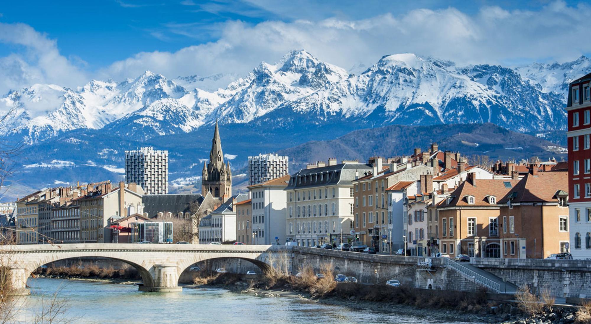 Grenoble joue la carte de l’isolement