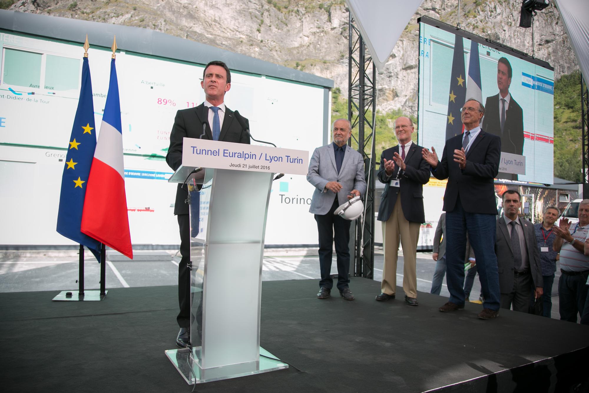 Inauguration du tunnelier Federica par Manuel Valls
