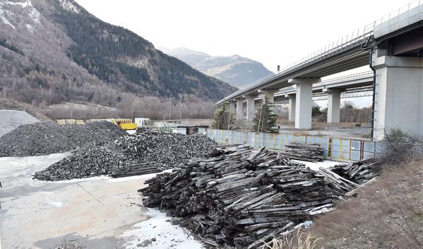 Enlèvement des derniers matériaux abandonnés à Salbertrand