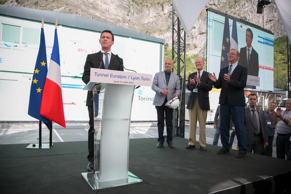Inauguration du tunnelier Federica par Manuel Valls