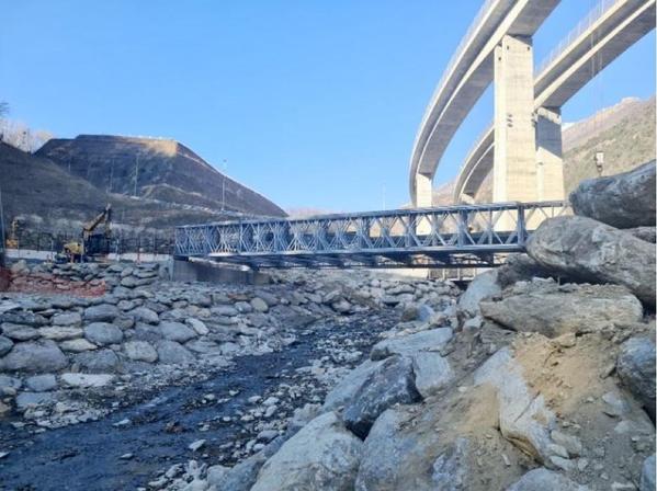 Un nouveau pont sur le chantier de Chiomonte