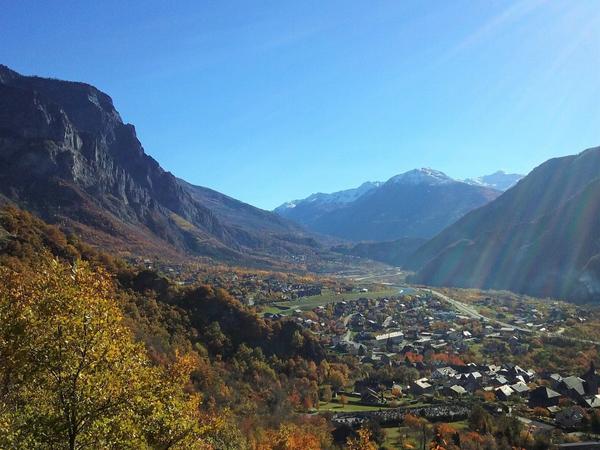 Travaux en cours pour la tranchée couverte de Saint-Julien-Montdenis